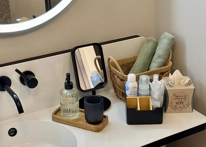 Daire Design-apartment Benedict Luxus, Stil & Workspace