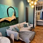 Design-apartment Benedict Luxus, Stil & Workspace *